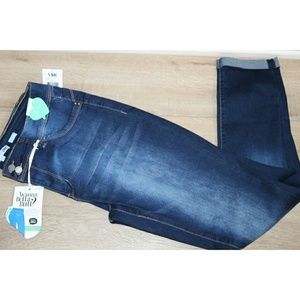 Nwt wanna betta butt Ymi jeans size 14(firm price)
